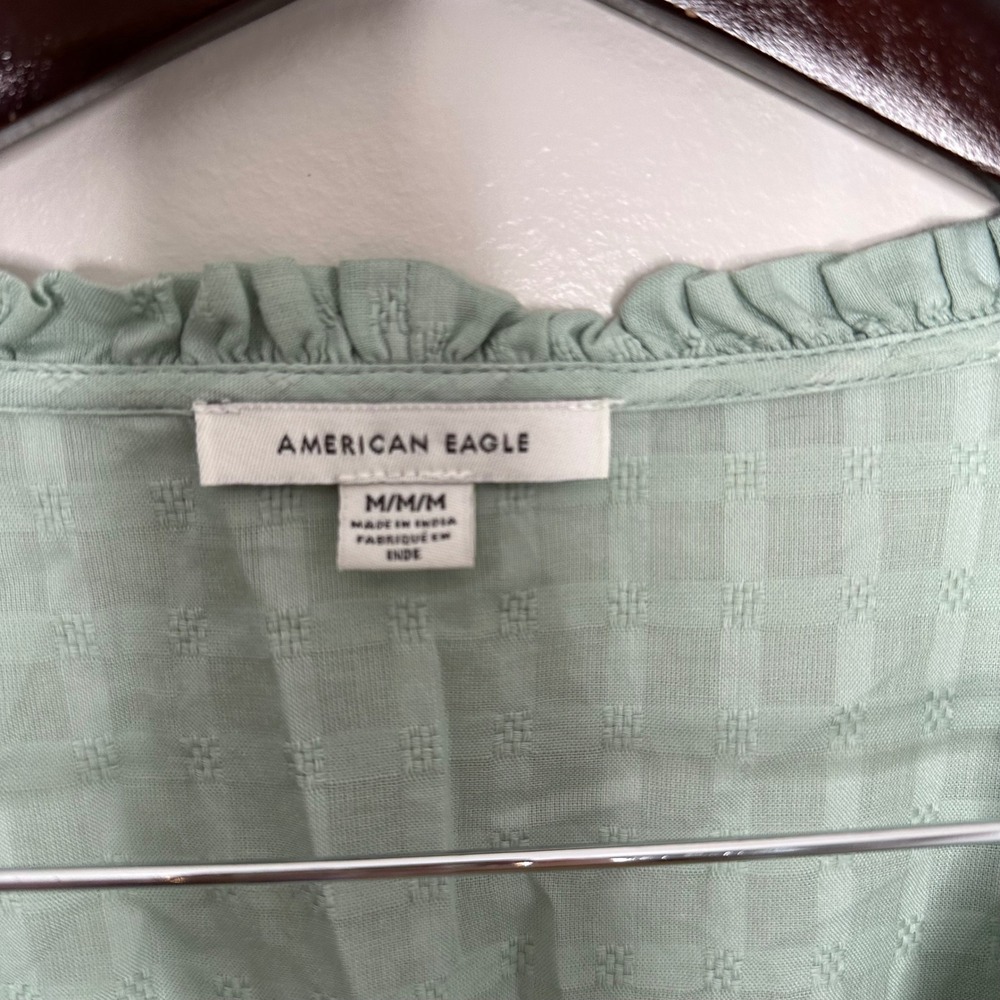American Eagle Women's Sage Green‎ Textured Wrap Dress Long Sleeve Ruffle Midi M - Picture 3 of 7